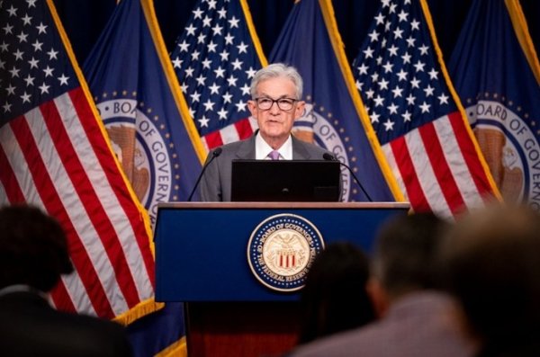 永华证券 美媒爆：美财长私下多次警告白宫官员，解职美联储主席可能破坏金融市场稳定